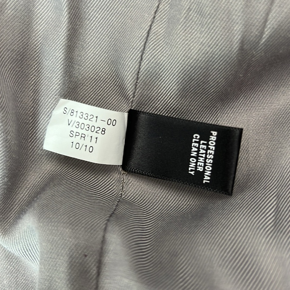 Banana Republic women’s leather jacket, size M, beige/gray - Picture 10 of 12